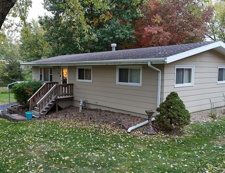 Property Photo: 109 N 16th Street MO 64485