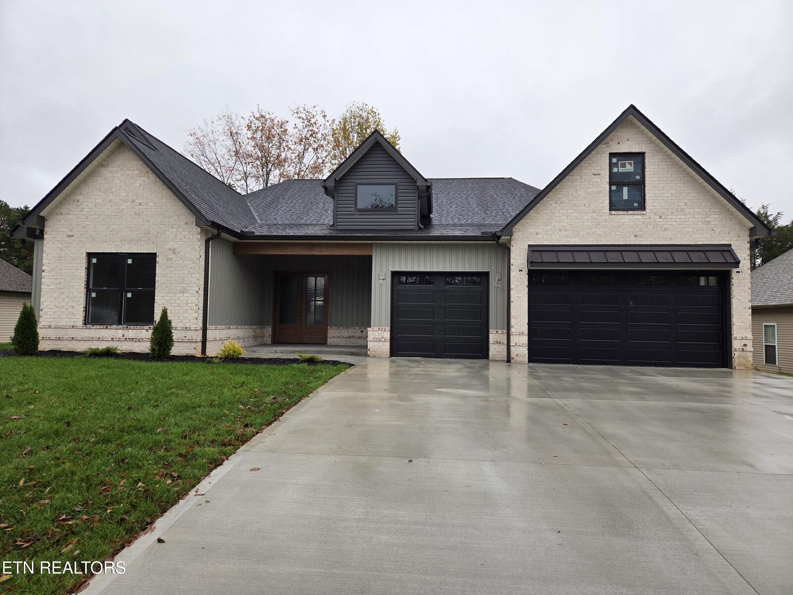 Property Photo:  180 Amohi Way  TN 37774