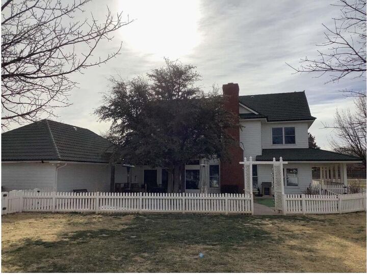 Property Photo:  5924 Erskine Street  TX 79416