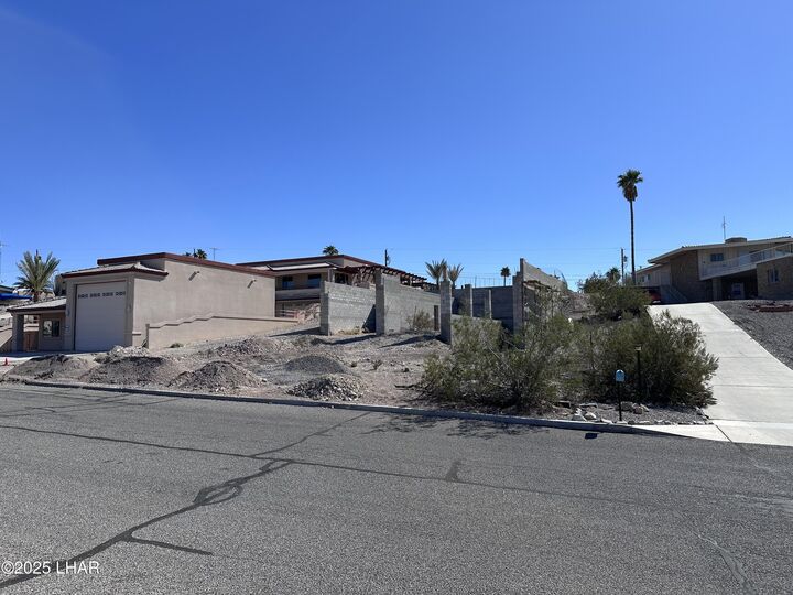 Property Photo:  2664 Caribbean Dr  AZ 86406