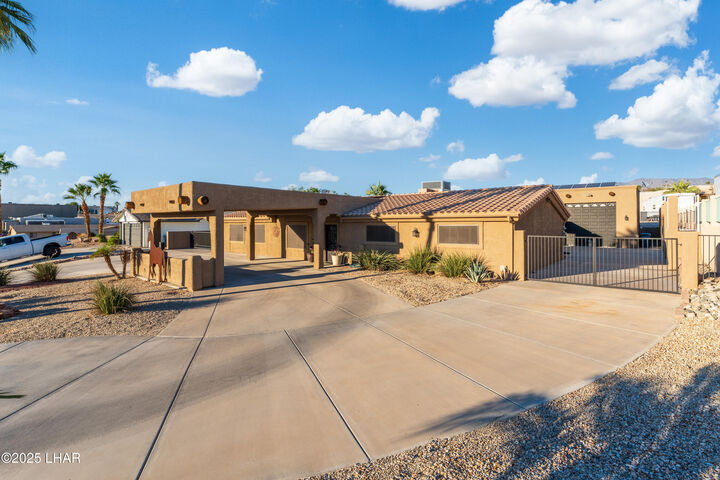 Property Photo:  660 N Wayside Dr  AZ 86403