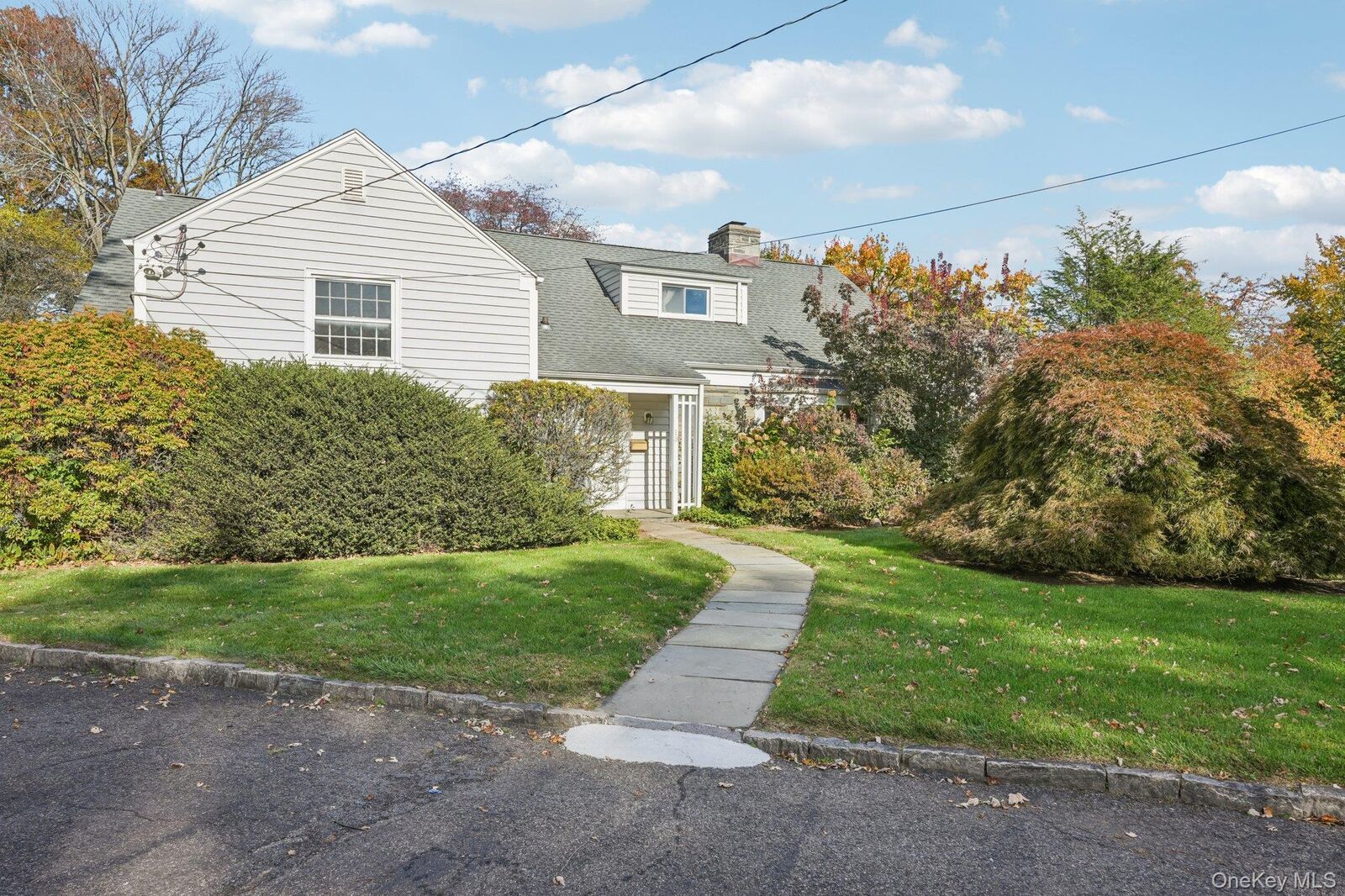 Property Photo:  13 Hillview Drive  NY 10583