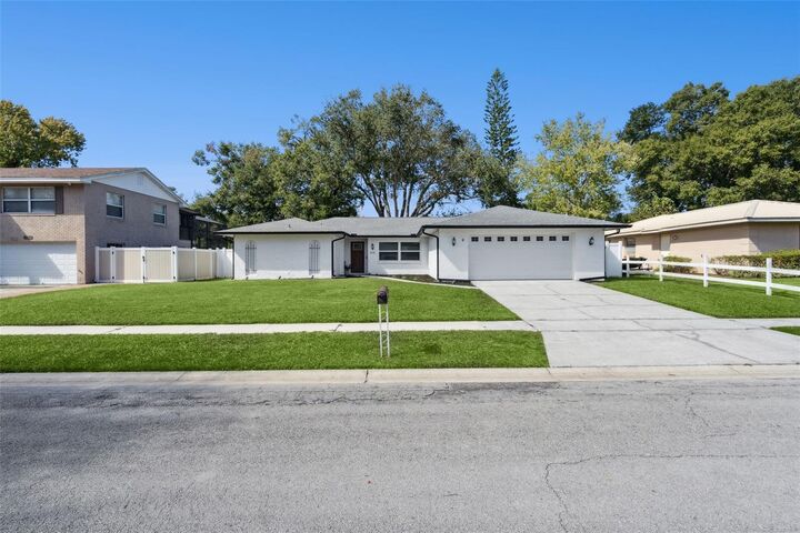 Property Photo:  615 Aldama Court  FL 34761 