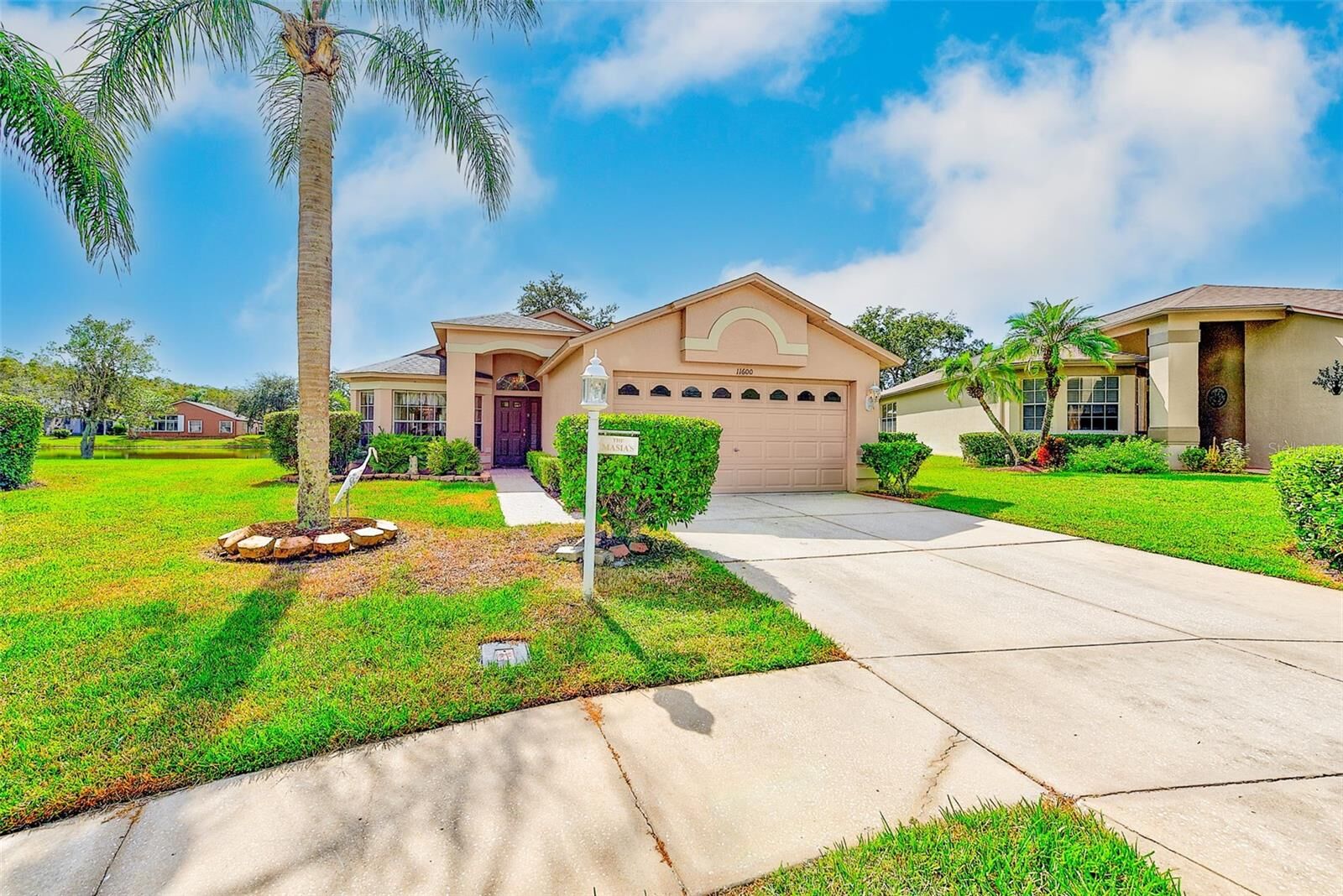 Property Photo:  11600 Weaver Park Court  FL 34655 