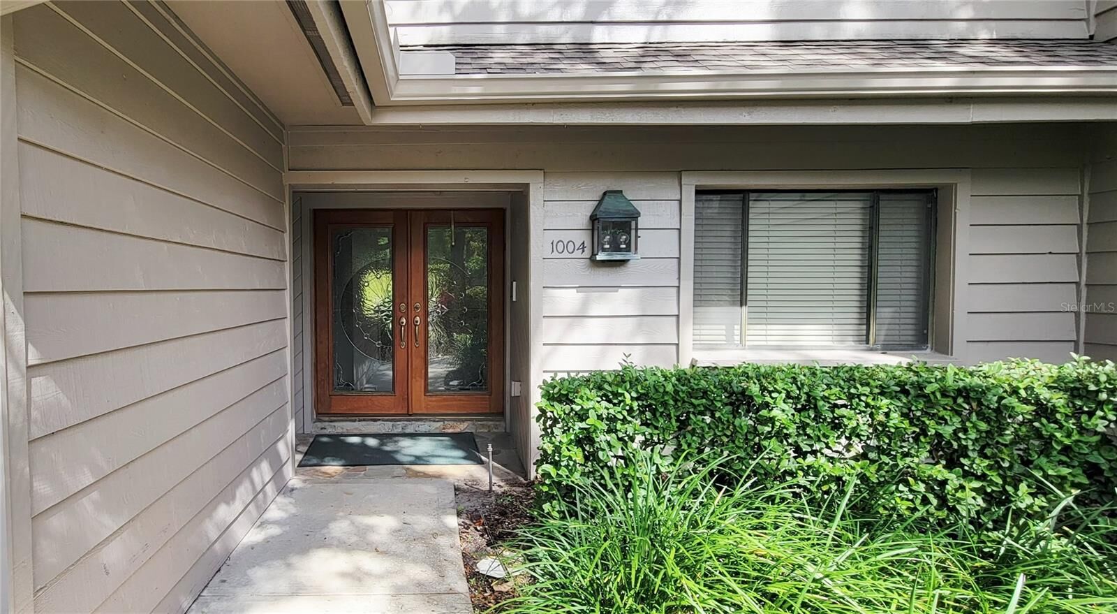 Property Photo: 1004 Old Mill Pond Road FL 34683