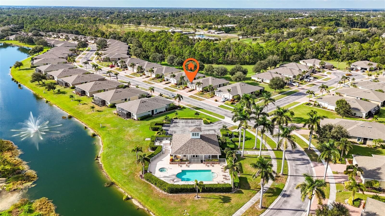 Property Photo: 13596 Abercrombie Drive FL 34223
