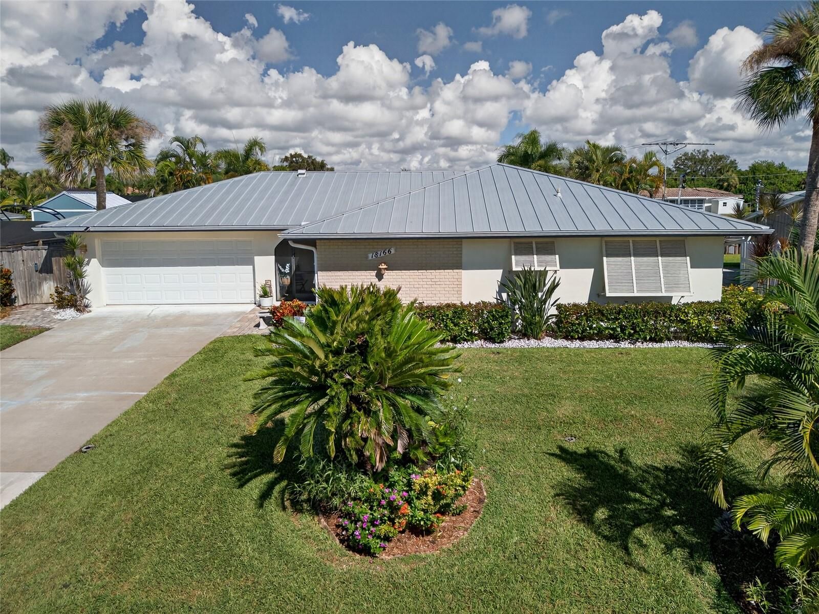 Property Photo:  18166 Bracken Circle  FL 33948 