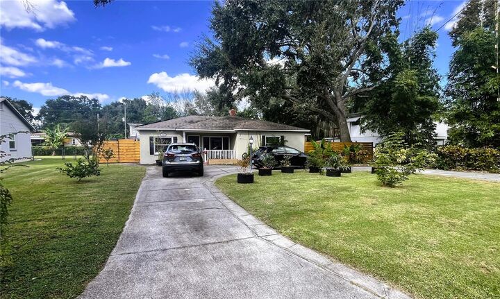 Property Photo:  1713 Hourglass Drive  FL 32806