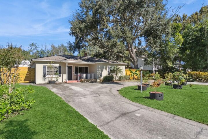 Property Photo:  1713 Hourglass Drive  FL 32806