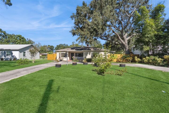 Property Photo:  1713 Hourglass Drive  FL 32806 