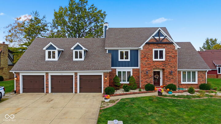 Property Photo: 636 La Placita Street IN 46143