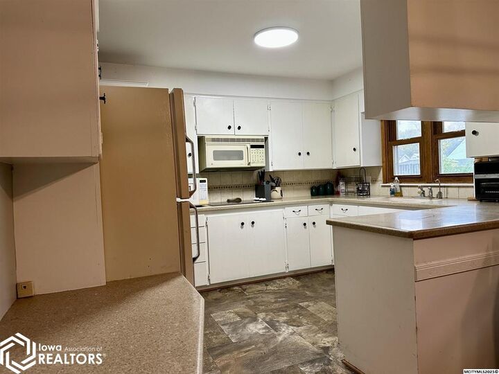 Property Photo: 415 3rd Avenue NW IA 50424