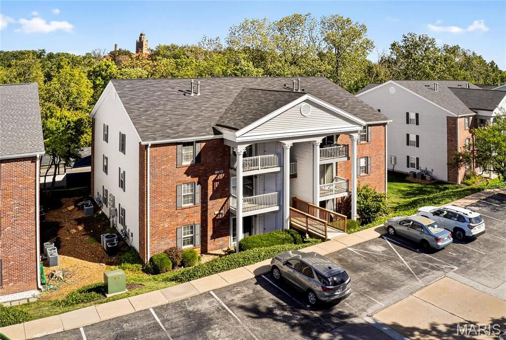 Property Photo:  7501 Triwoods Drive J  MO 63119
