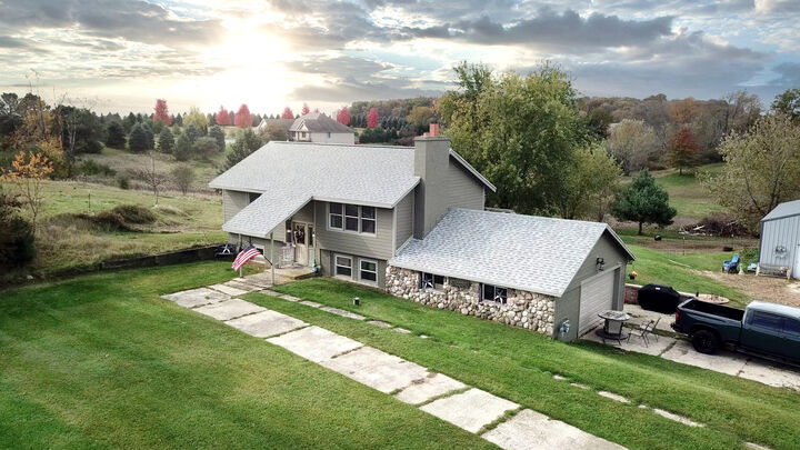 Property Photo:  N7423 County Road H -  WI 53121