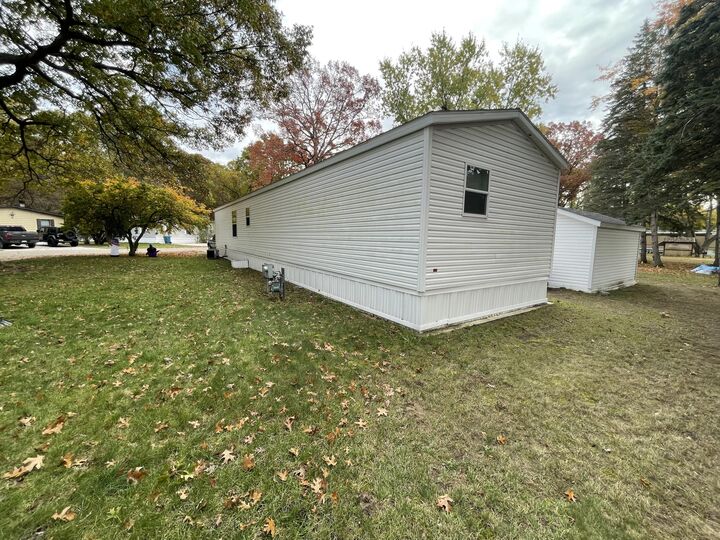 Property Photo:  2401 Oak Street  MI 49457