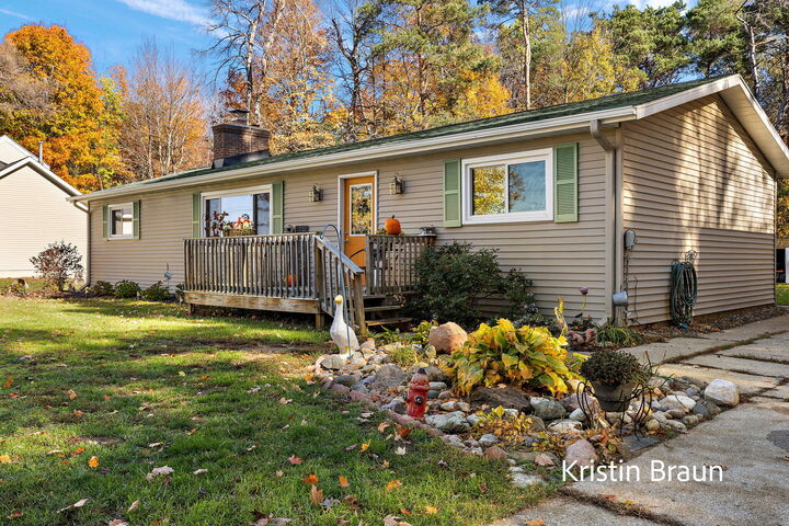 8350 S Evergreen  Newaygo MI 49337 photo