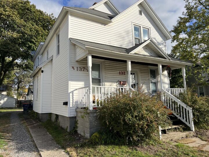 Property Photo:  137 E 15th Street  MI 49423