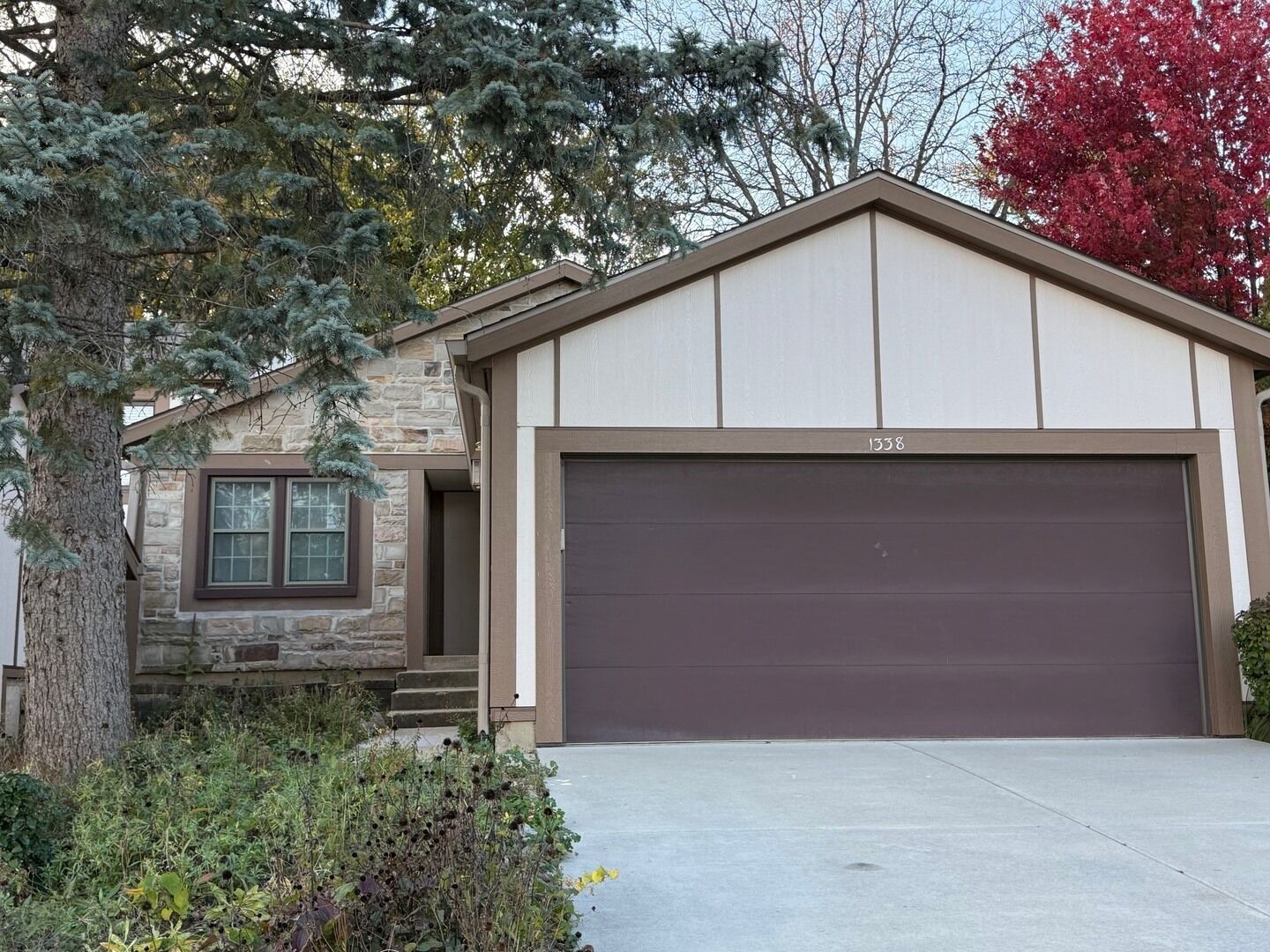 Property Photo:  1338 Shagbark Lane  IL 60187 