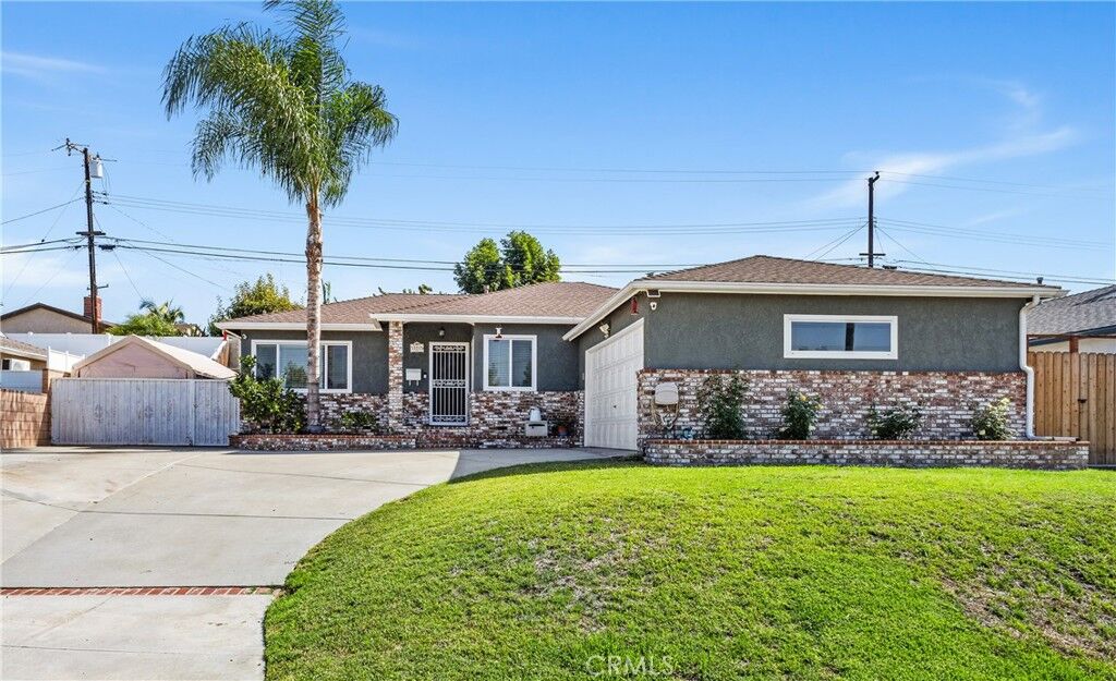 Property Photo:  12212 Hillwood  CA 90604 