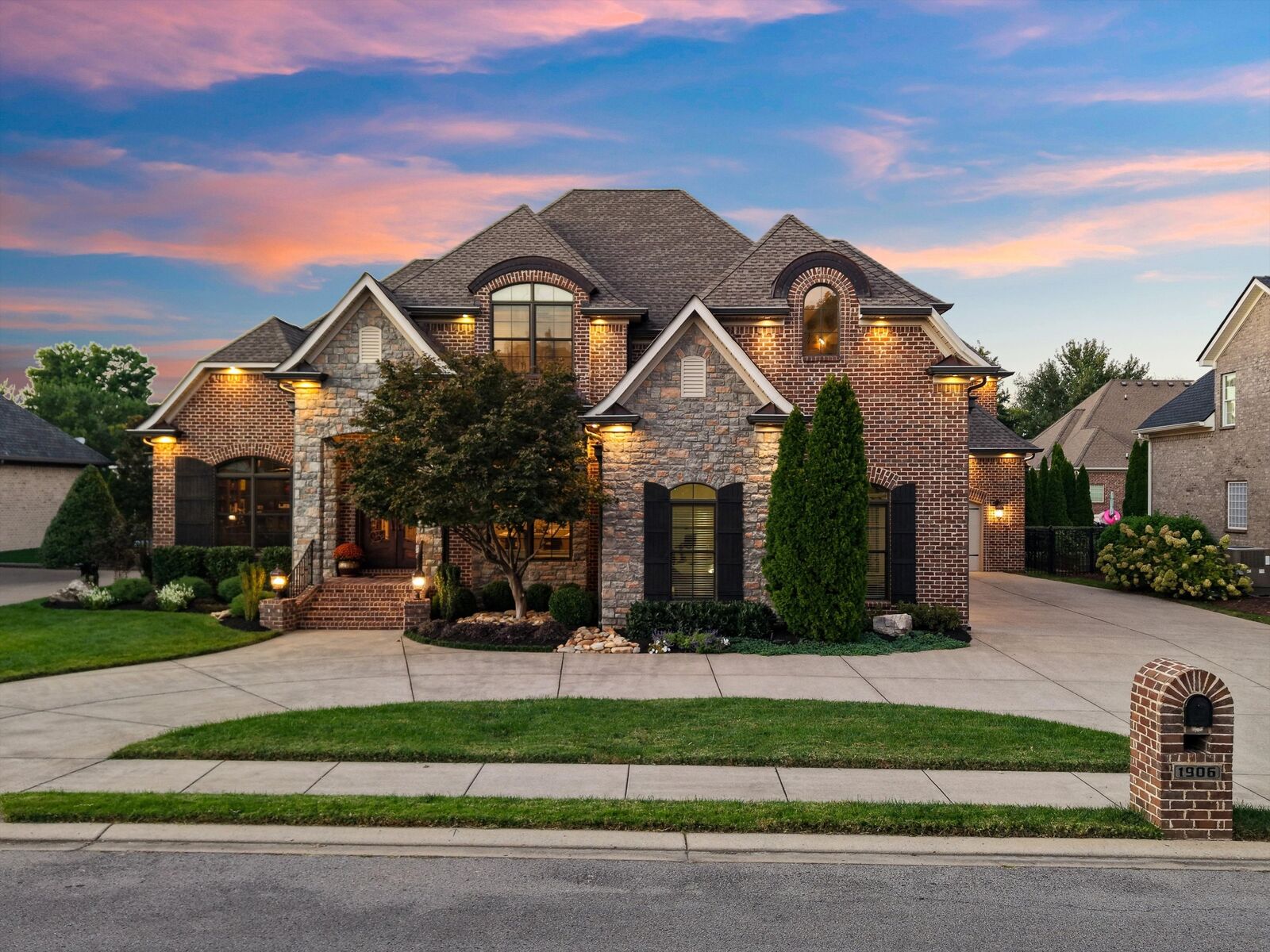 Property Photo:  1906 Mosaic Trl  TN 37130 