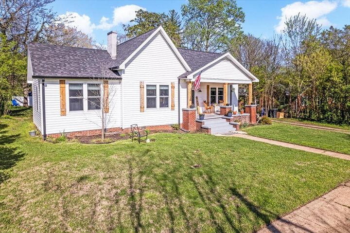 Property Photo:  504 N Washington St  TN 37388 