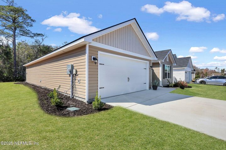 Property Photo:  56 Hayden Drive  GA 31558 