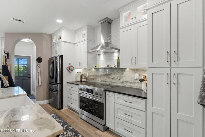 Property Photo: 1250 Gum Leaf Road FL 32226