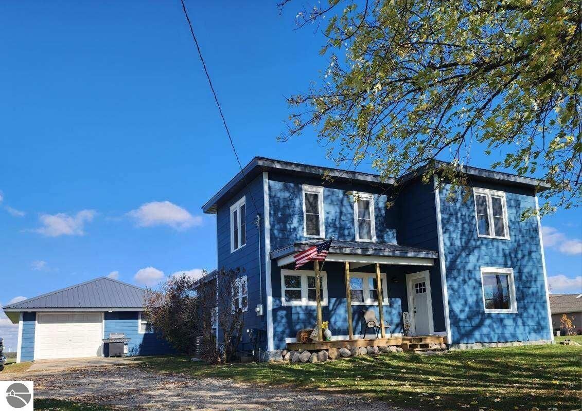 Property Photo:  481 E Remus Road  MI 48858