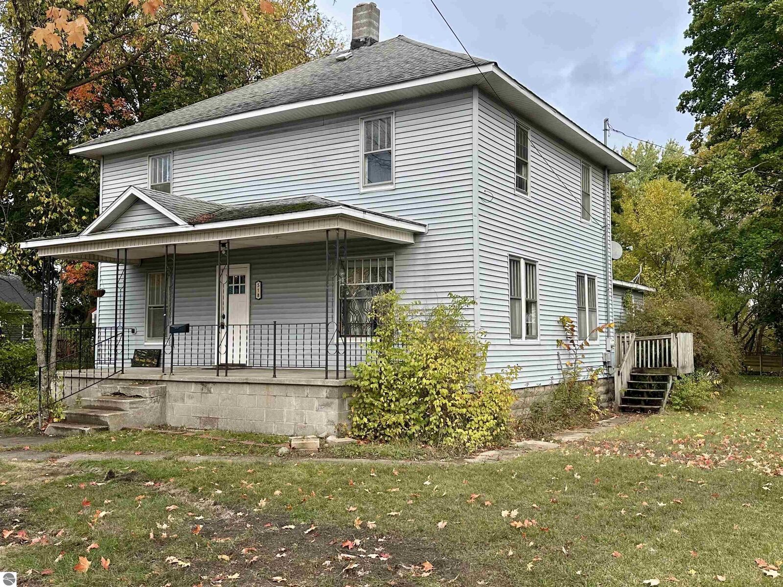 Property Photo:  518 Bond Street  MI 49601 