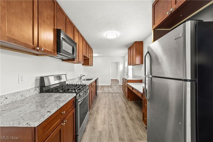 Property Photo:  4995 Marigold Road  OH 44060 