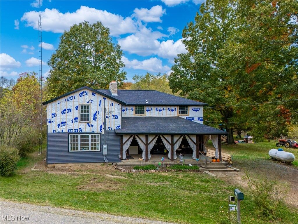 Property Photo:  2173 Arrow Road NW  OH 44615