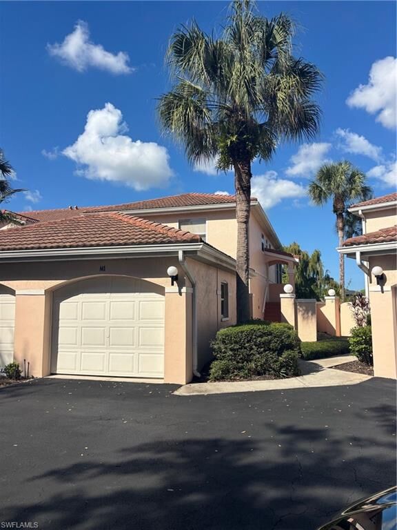 Property Photo:  940 Woodshire Ln M1  FL 34105