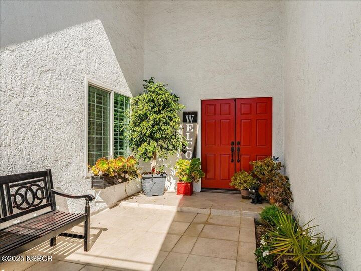 Property Photo:  315 Larkspur Drive  CA 93455