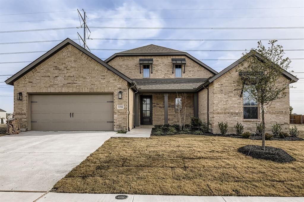 Property Photo:  11516 Ely Place  TX 76052 
