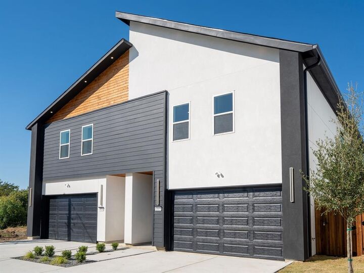 Property Photo:  5849 Millar Drive  TX 75236 