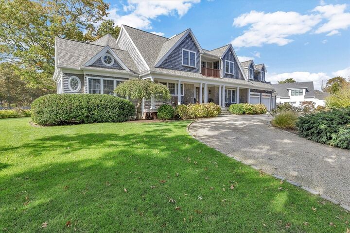 220 Dunrobin Rd  Mashpee MA 02649 photo