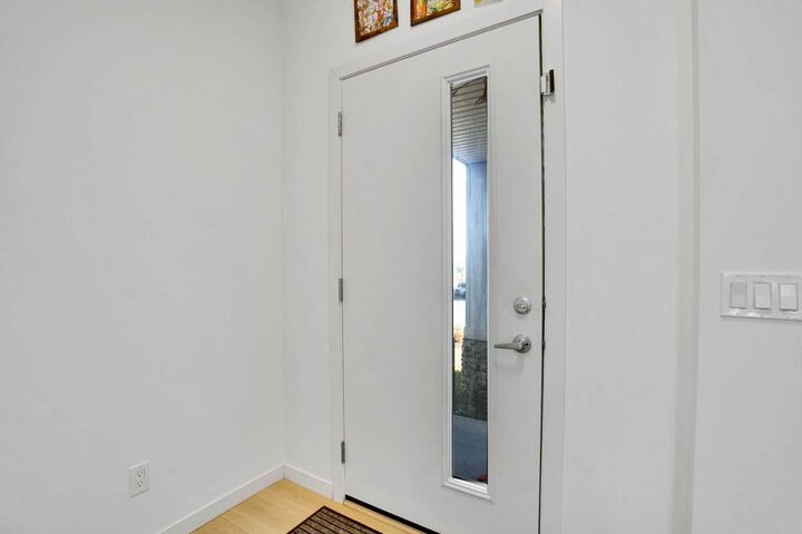 Photo de la propriété:  1517 Bayview Point SW  AB T4B 5K1