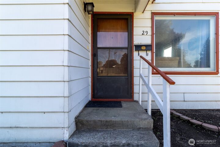 Property Photo:  29 W Morton Street  WA 99362 