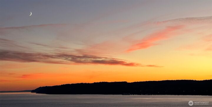 Property Photo: 24 J View Place WA 98206