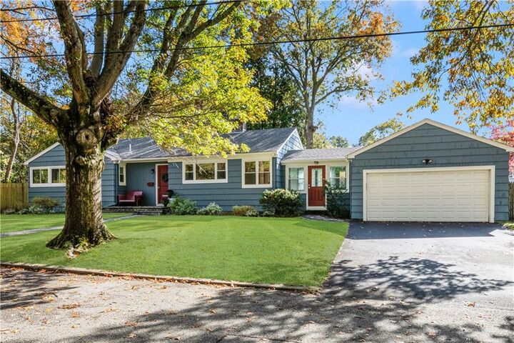 6 Conway Drive  Barrington RI 02806 photo