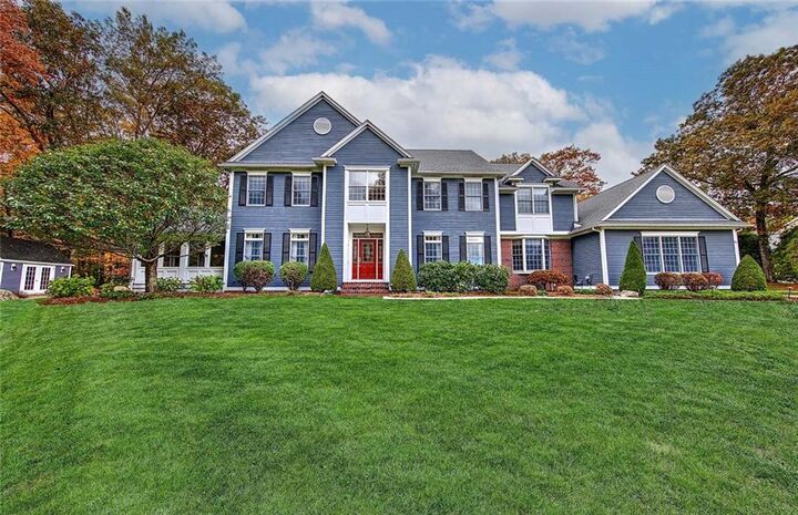 10 McPartland Way  East Greenwich RI 02818 photo