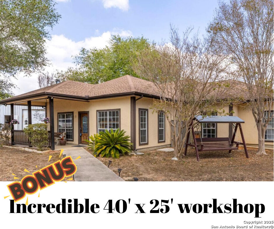 Property Photo: 10863 La Vernia TX 78101