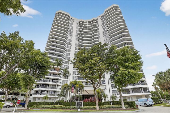 3400 NE 192nd St 505  Aventura FL 33180 photo
