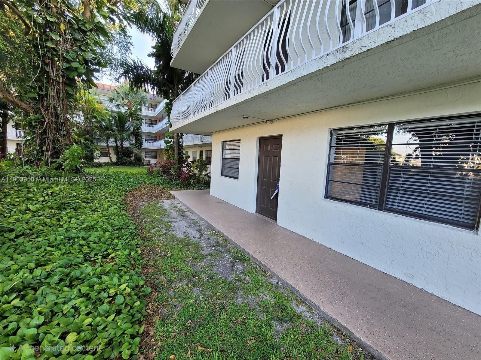 Property Photo:  500 NE 2nd St 117  FL 33004