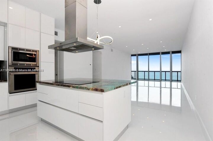 Property Photo:  6799 Collins Ave 404  FL 33141