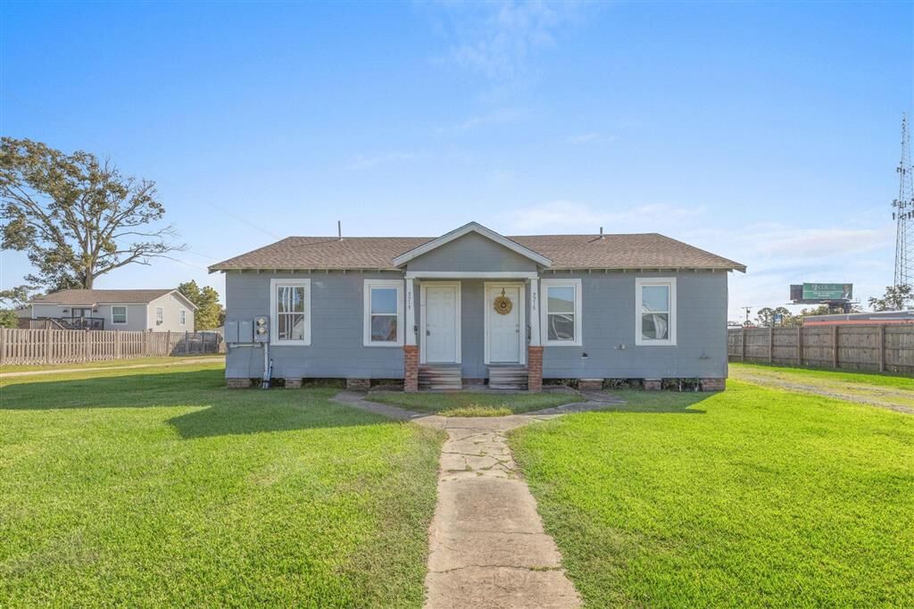 Property Photo:  3217 Deaton Street  LA 70601 