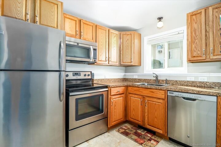 Property Photo: 466 Danbury Road Apt 4 CT 06776