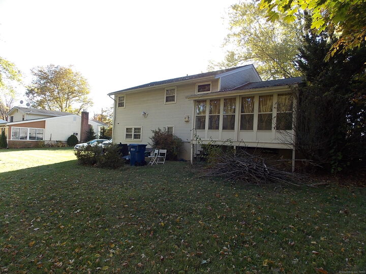 Property Photo:  32 Sunnyfield Drive  CT 06095