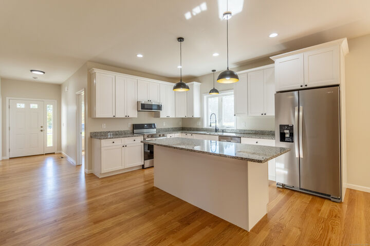 Property Photo:  18 Spring Hill Road  CT 06231 