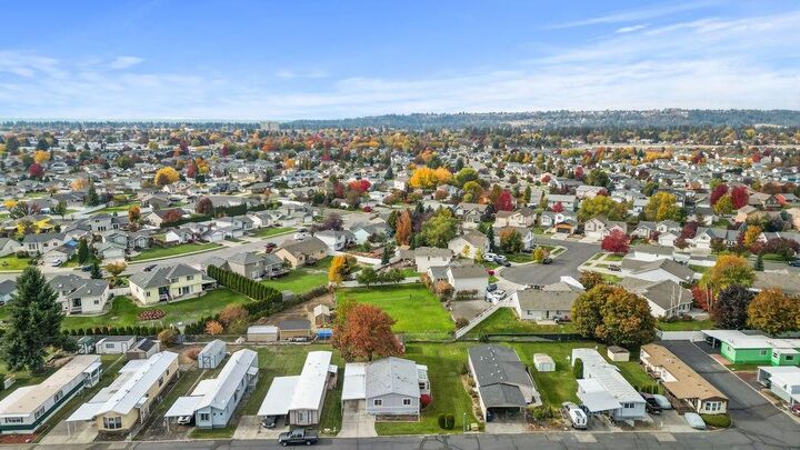 Property Photo:  7303 N Crestline St 32  WA 99217
